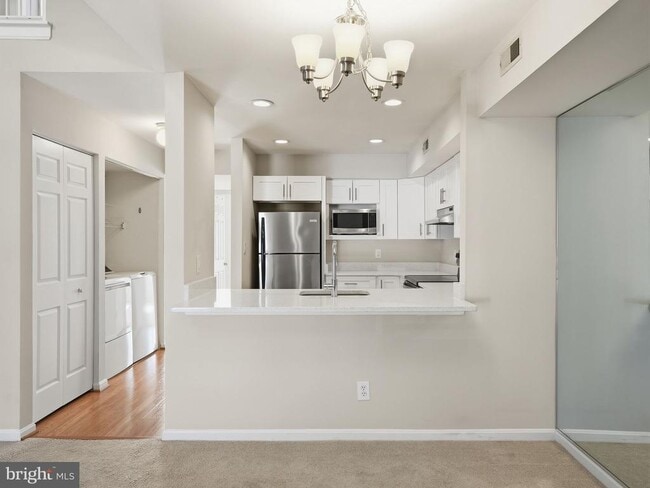 Building Photo - 5854 Orchard Hill Ct