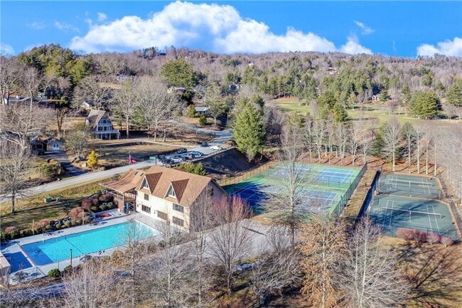 Building Photo - 3 Berkshire Ln