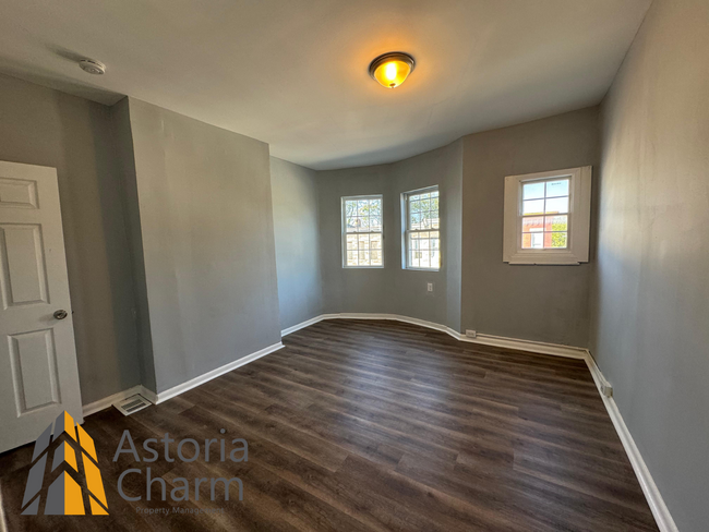 Building Photo - Newly Renovated 3BD/1.5BA townhome in Balt...