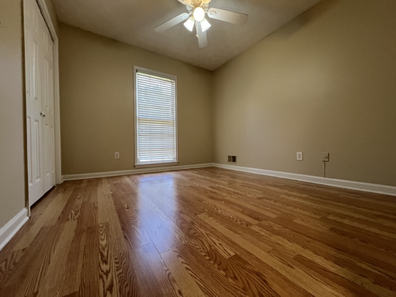 Building Photo - 570 Grimes Pl