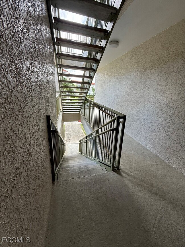 Building Photo - 23680 Walden Center Dr