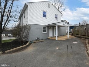 Building Photo - 219 Millwood Ave