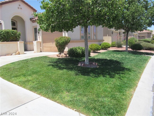 Building Photo - 7225 Fern Meadow St