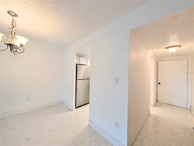 Building Photo - 4129 Lake Bayshore Dr