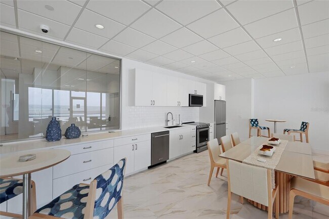 Building Photo - 1750 Benjamin Franklin Dr