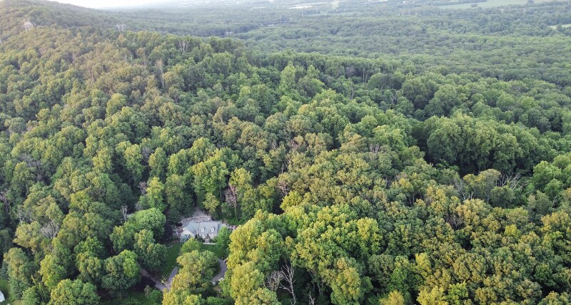 Building Photo - 3880 Point of Rocks Rd