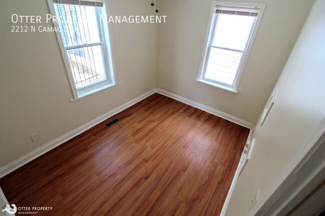 Building Photo - Room for Rent- Clean, Private Room for Ren...