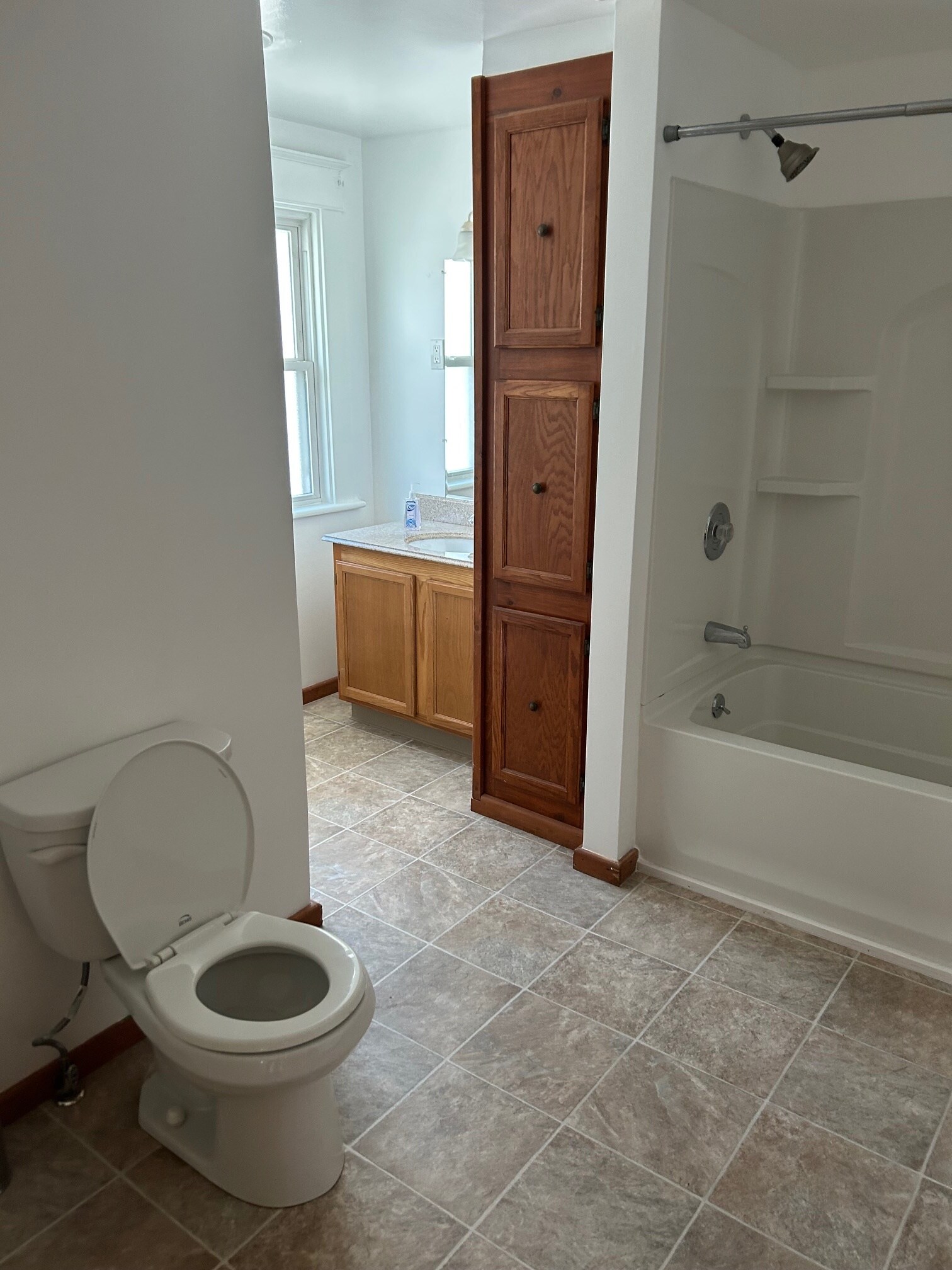 Building Photo - 4224 S Park Ave