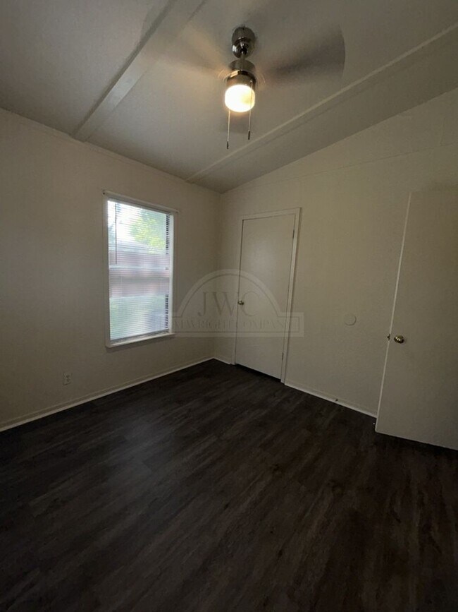Building Photo - ***Two-Weeks Free Rent***910 Evergreen Street, Killeen
