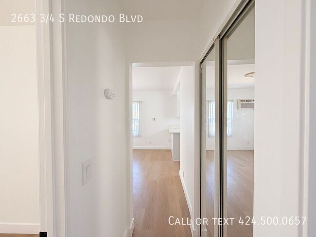 Building Photo - 2663 3/4-2664 Redondo Blvd