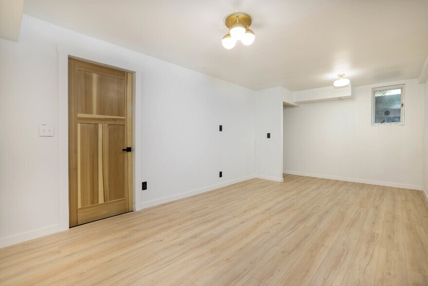 Building Photo - 3951 Willow Ct SW