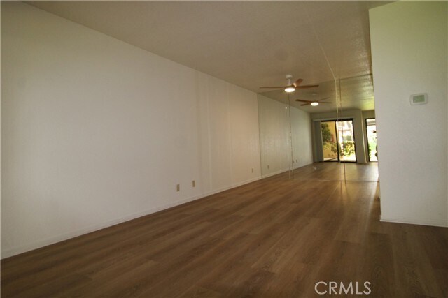 Building Photo - 2800 Los Felices Cir E