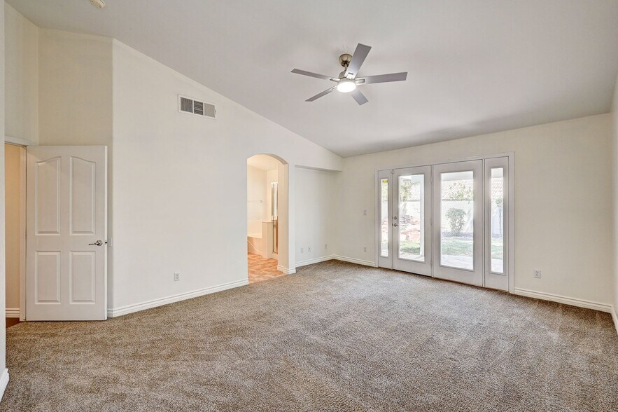Building Photo - 9042 Edenbridge Ct