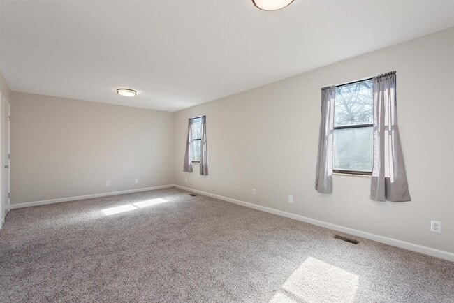 Building Photo - 2909 La Villas Dr