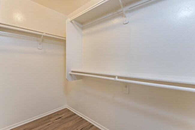 Building Photo - 2415 N Avenida TABICA