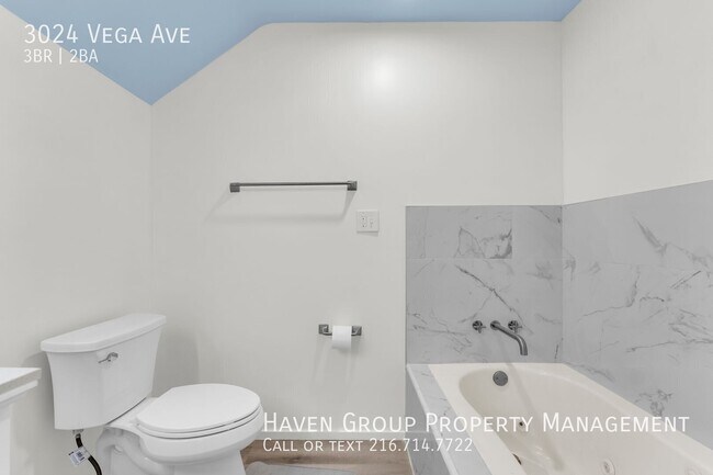 Building Photo - 3024 Vega Ave