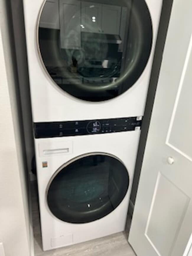 Building Photo - 2 bedroom / 2.5 bath new construction available now!