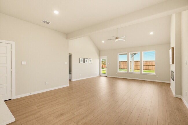 Building Photo - 1436 Companero St