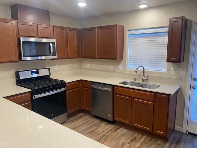 Building Photo - Charming Fallon 3 bedroom with RV Acess