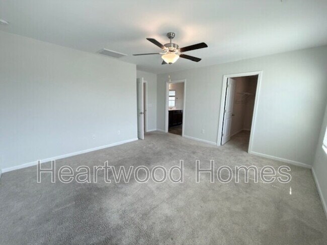 Building Photo - 406 Eclipse Ln