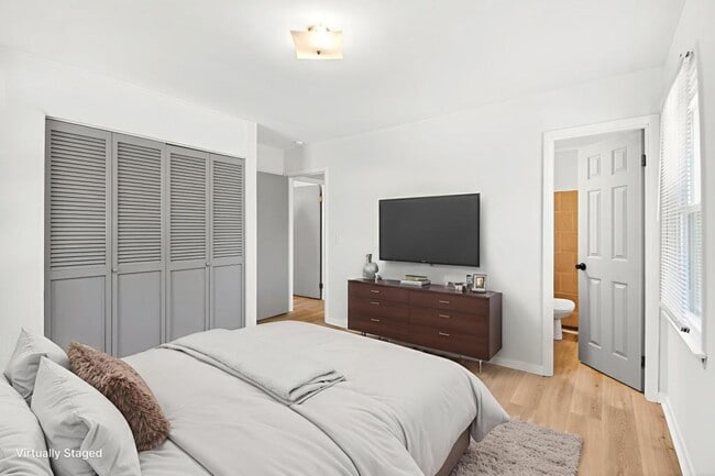 Building Photo - 4225 Cottage Ln