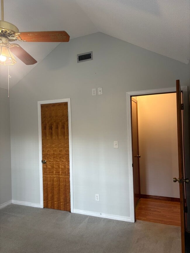 Building Photo - Charming 2 Bedroom in Fort Walton Beach!