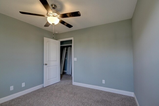 Building Photo - 1201 Morstead Dr