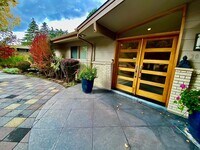 Building Photo - Stunning, 4 Bedroom, 3500 Square Foot, Highland's Home in Boise's North End
