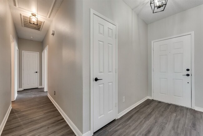 Building Photo - 5509 Fruitwood Dr