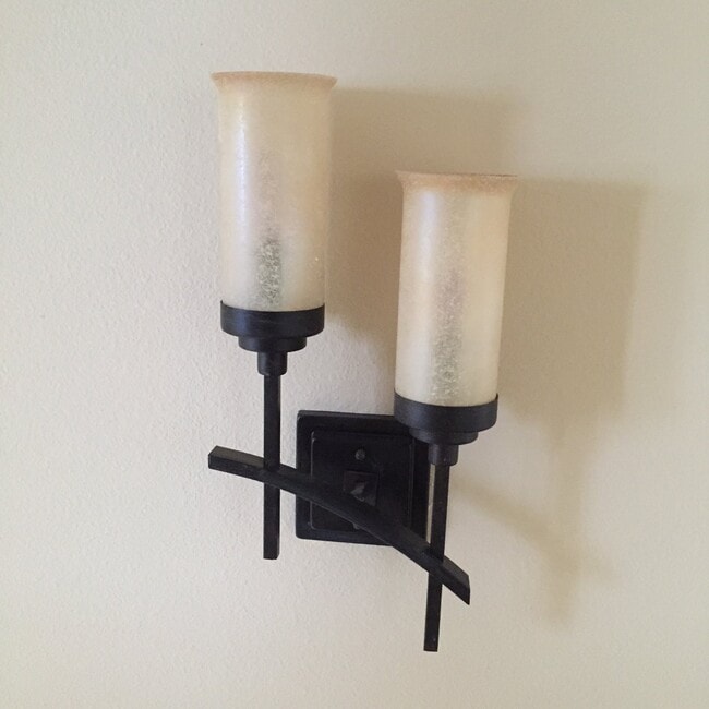 Building Photo - Fully Renovated Home Available Next Week A...