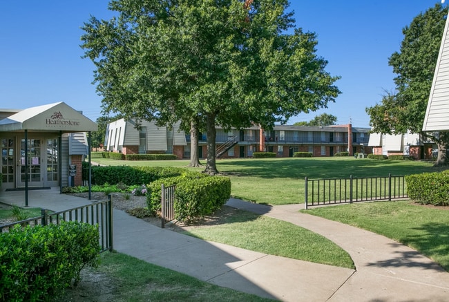 Interior Photo - Heatherstone Apartments