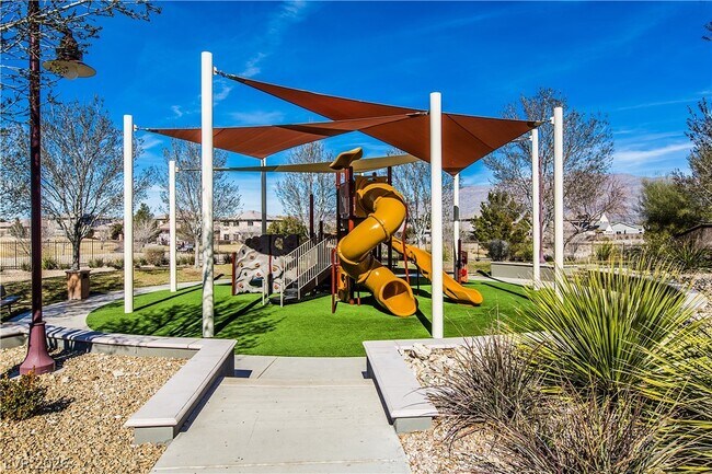 Building Photo - 3418 Singer Ln