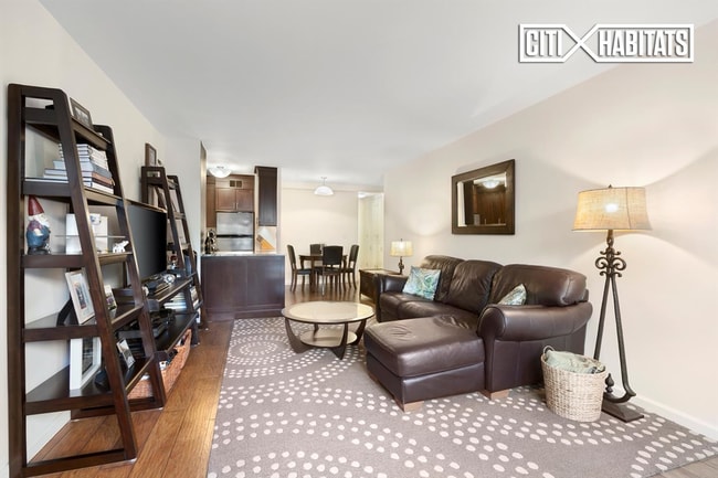 Building Photo - QUAKER RIDGE