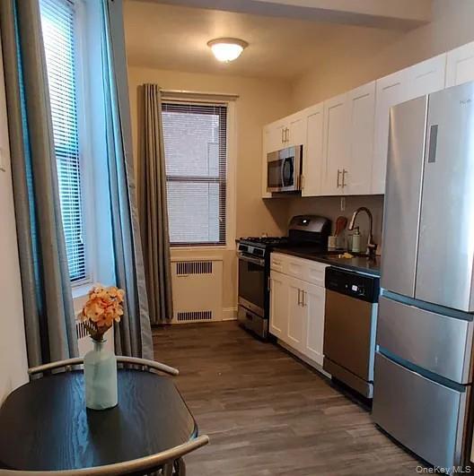 Building Photo - 155-01 90th Ave