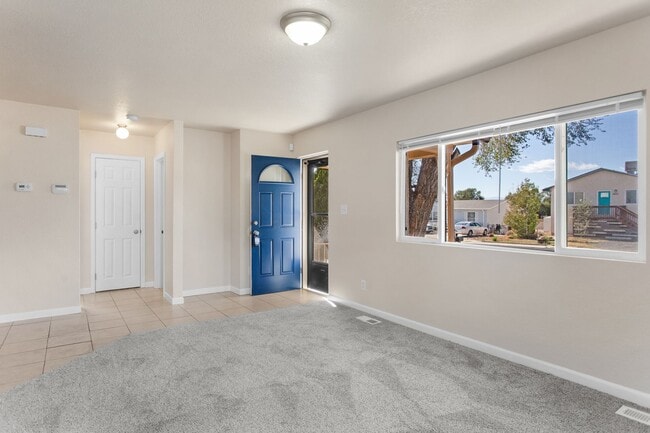 Building Photo - Newly remodeled single family home offering application fees waived as well as $200 off First Mon...