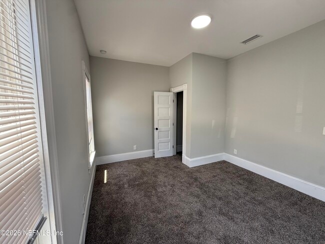 Building Photo - 1918 Redell St