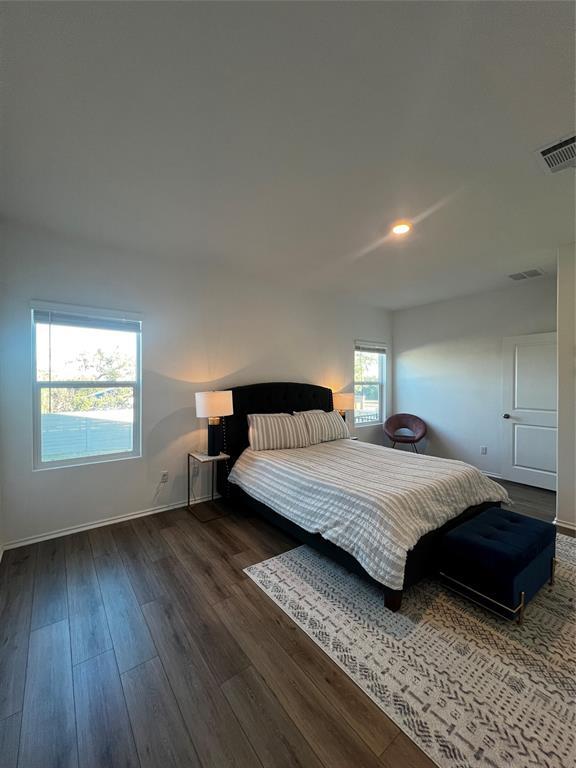 Building Photo - 941 Legends Ln