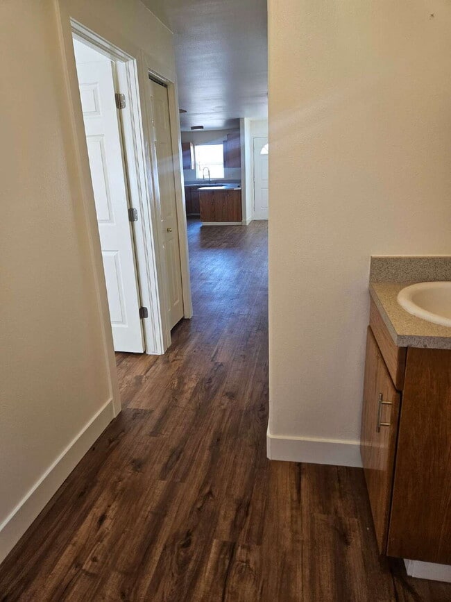 Building Photo - Charming Townhome in La Verkin