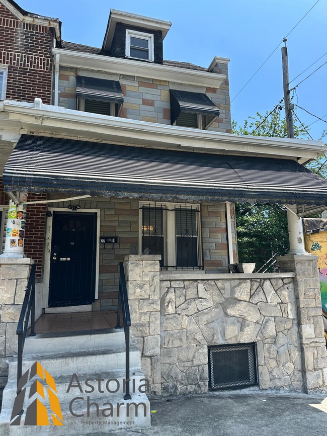 Building Photo - Live in Comfort: Spacious 3 Bedroom 2 Bath...