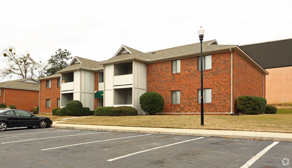 Wylds Woods Apartments - The Reserve at 1508