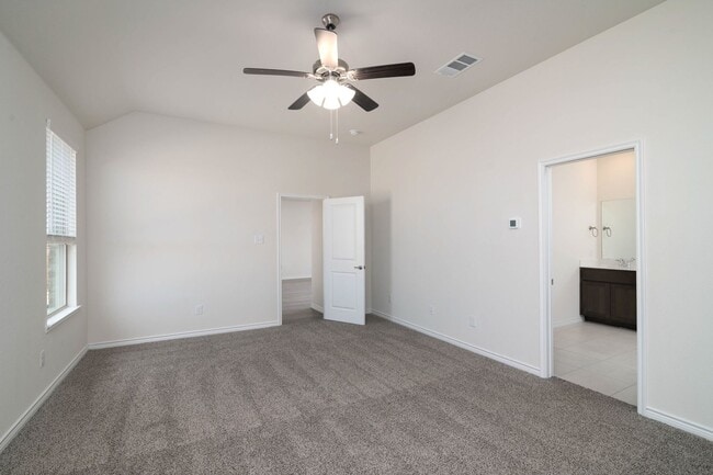 Building Photo - GORGEOUS 4 BEDROOM HOME LOCATED IN ANNA, TEXAS!