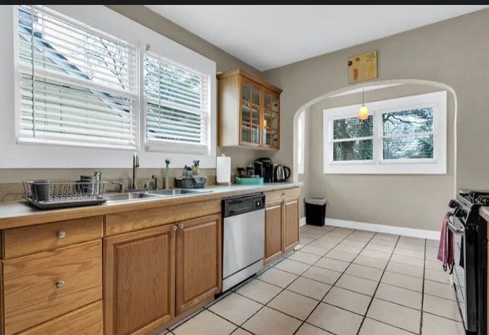 Building Photo - 1354 Winburn Dr