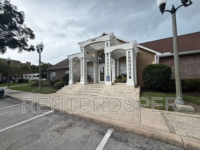 Building Photo - 5501 Rosebriar Way