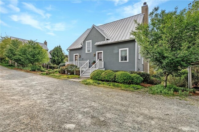 Building Photo - 1000 Loliver Ln