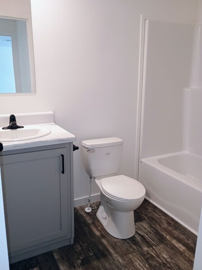 Building Photo - New Build 3 bedroom 2 bath