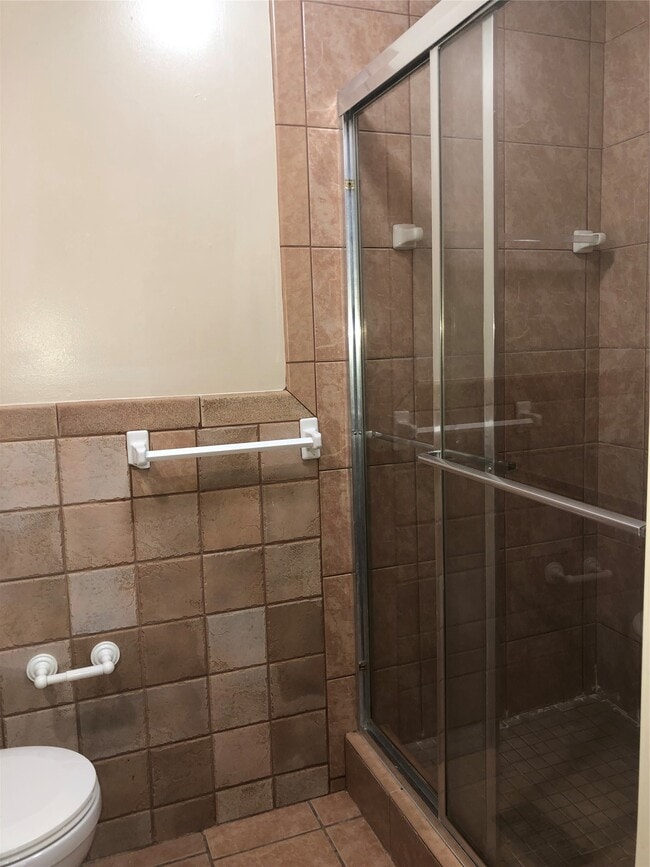 Building Photo - 4505 La Branch St