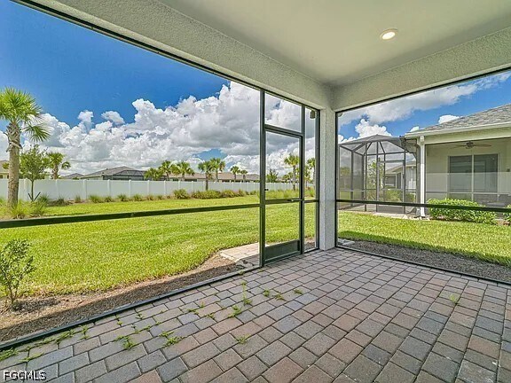 Building Photo - 42218 Edgewater Dr