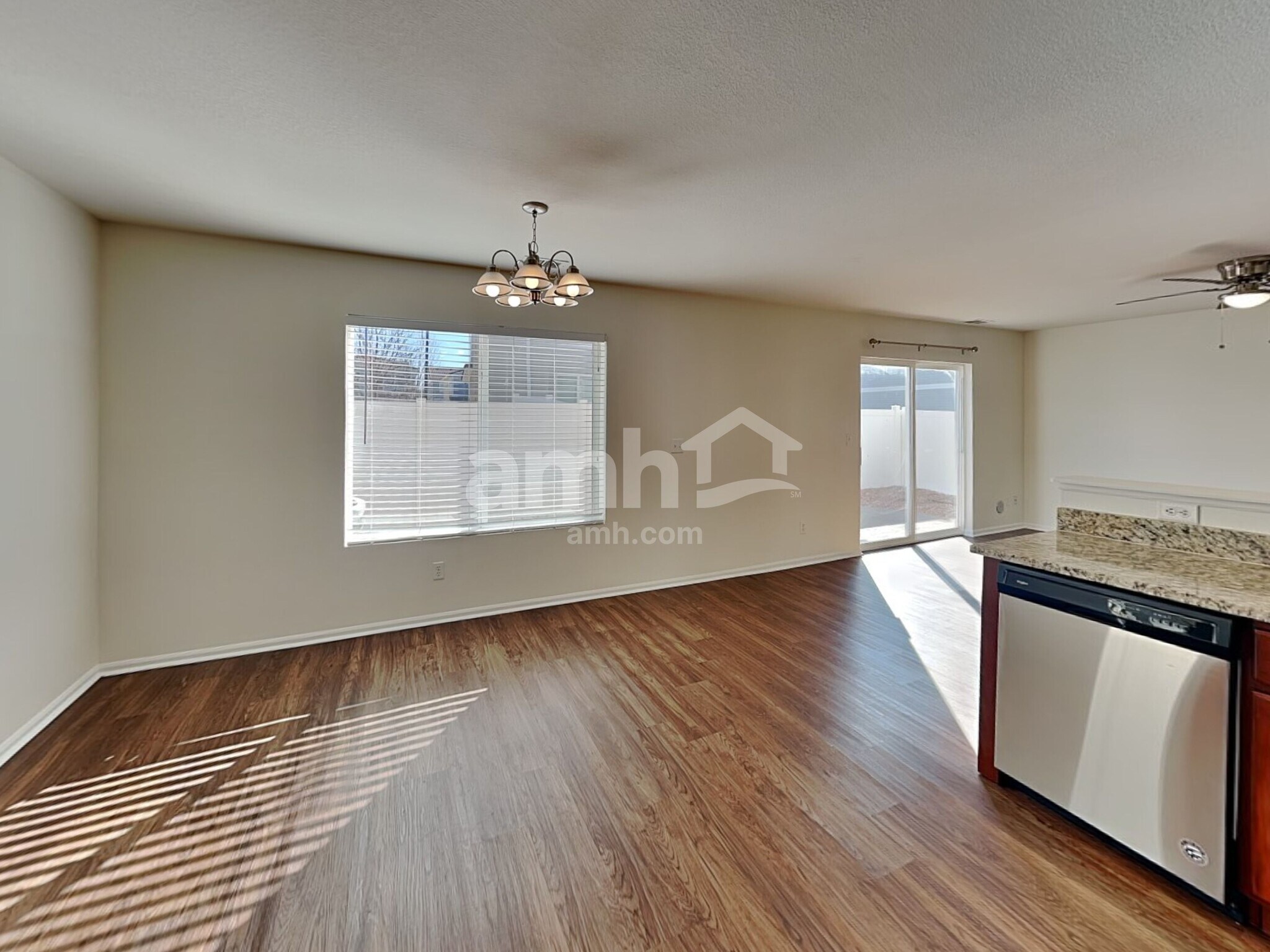 Building Photo - 5552 N Genoa St