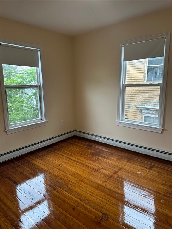 Building Photo - 16 Mason St