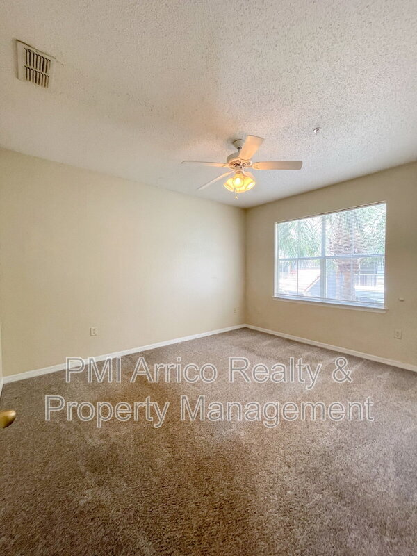 Building Photo - 18001 Richmond Place Dr